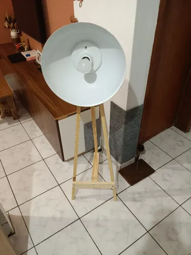 Luminária de chão