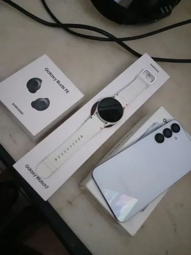 Galaxy A55 128GB Completo com watch 7 e Buds FE 