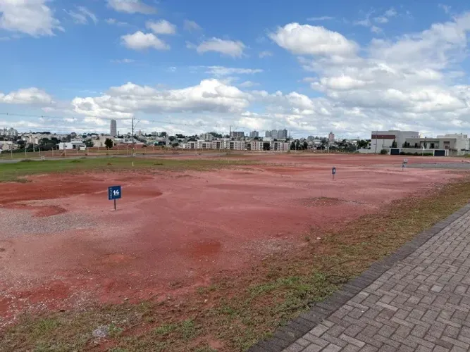 Lote Bairro Neoville em Curitiba