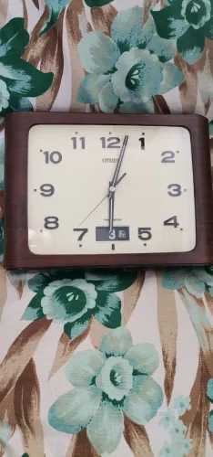 Relógio Antigo de Parede CITIZEN 1987