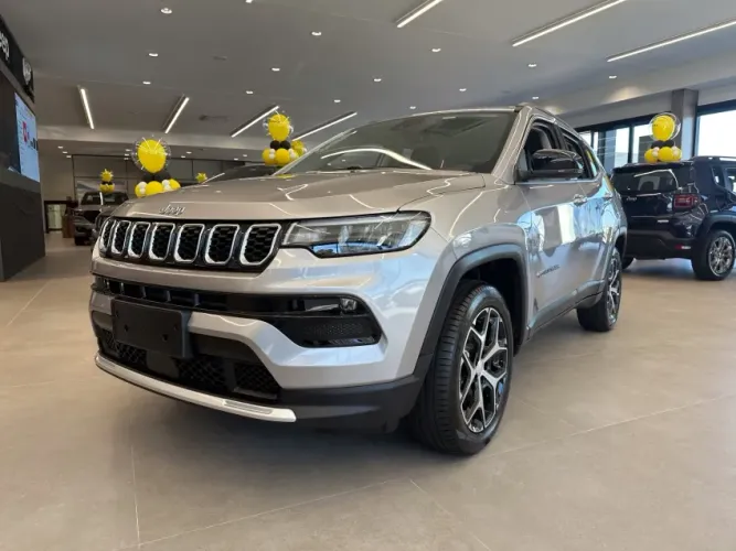 Jeep Compass Long. T270 1.3 TB 4X2 Flex AUT 2026
