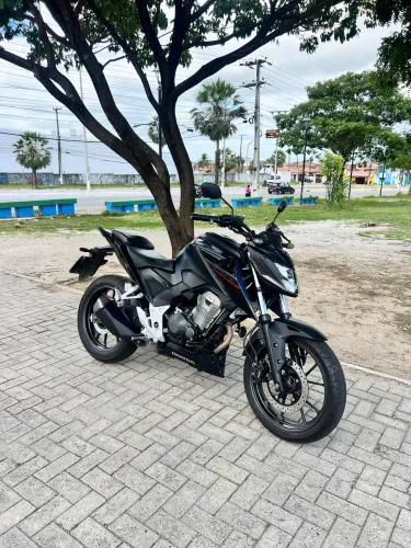 CB 300 f
