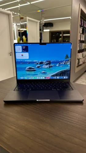 MacBook Pro M3 Pro 512HD 18GB RAM 14 Polegadas Seminovo/ Loja Física 