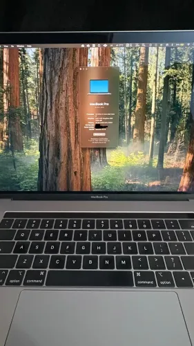 MacBook Pro 2018 15 pol i7 16gb ram 512 gb ssd