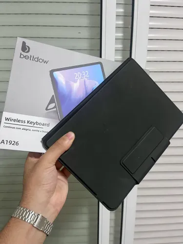Capa Teclado iPad 10 / 11 Polegadas Bluetooth com Trackpad Bettdow A1926