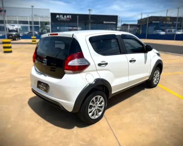 Fiat Mobi Like 1.0 Fire Flex 5P. 2024