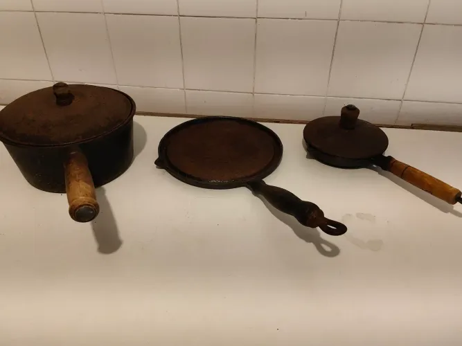 Kit antigo Panela,bifeira e frigideira mineira em ferro fundido