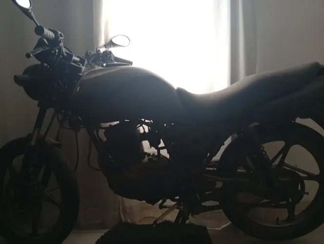Moto Suzuki yes 125