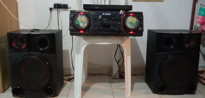 Som lg 1800 watts