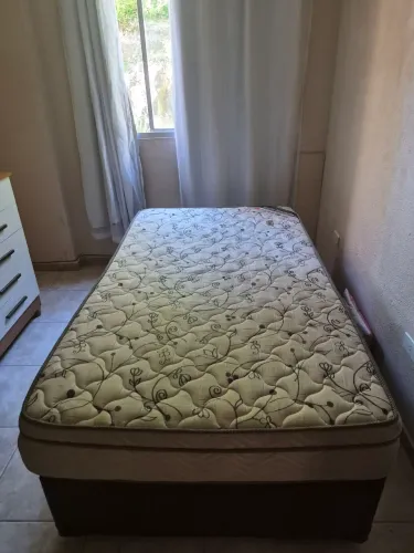 Cama Box Ortobom solteirão.