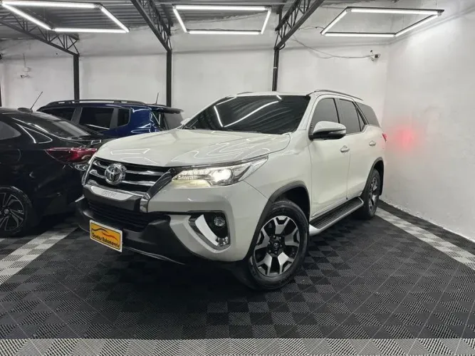 Toyota Hilux 4X2 2.4 Diesel 2017