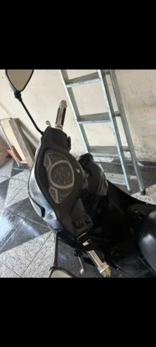 Moto Honda lead