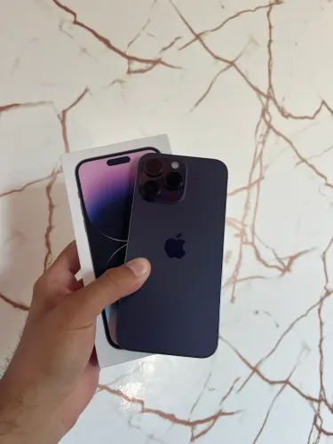 iPhone 14 Pro Max - Passo cartão