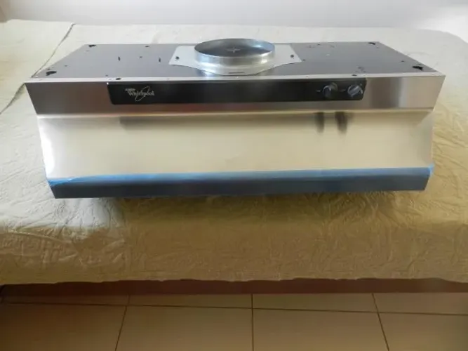 Temos exaustor whirlpool novo na caixa em inox Por R$500,00 importado usa - 110v