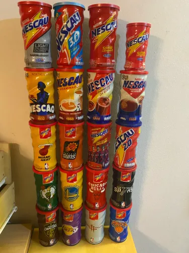 Latas vazias coleção Nescau