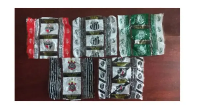 Embalagens de chiclete arcor - times
