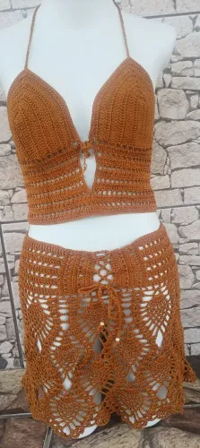 Conjunto saia e cropped em crochê 