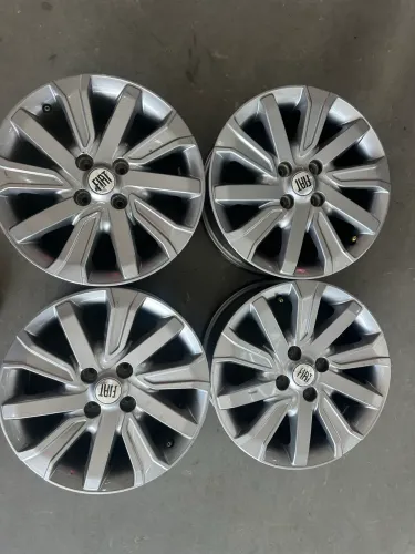 Rodas 15 Fiat strada,palio,Argo,uno,mobi ORIGINAL