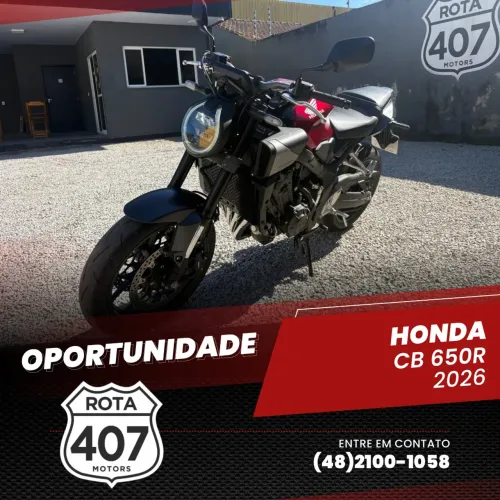 CB 650R E-CLUTCH VERMELHA 2025/2026