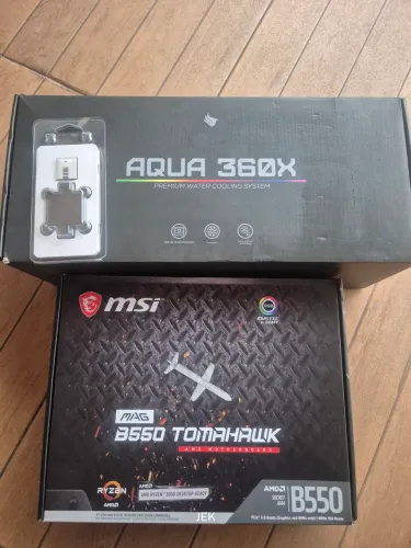 Processador 5900x, placa mãe MSI Tomahawk B550, WC Pichau com tela. 