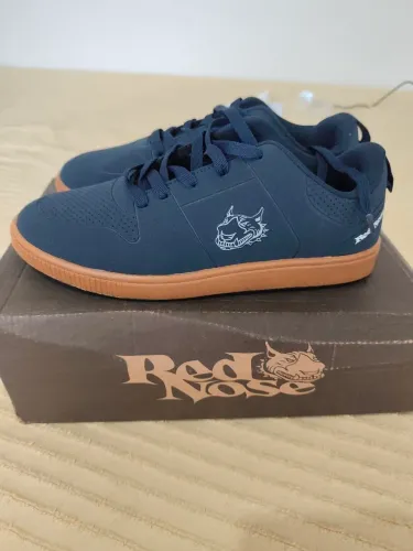 Sapatênis Red Nose masculino tamanho 40 original novo na caixa última peça