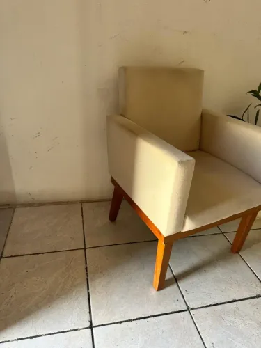 Cadeiras Poltronas Leia abaixo