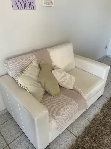 Sofá 2 lugares 