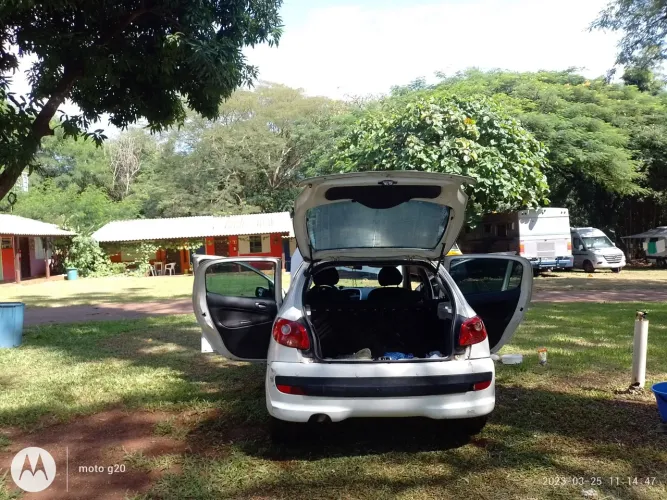 Peugeot 207 XR Sport 1.4 Flex 8V 5P 2011