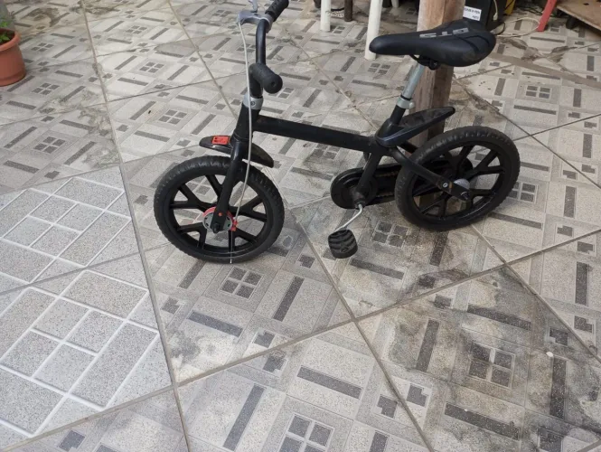 Bicicleta infantil Bandeirantes