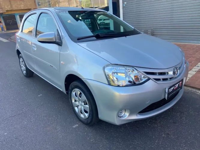 Toyota Etios 1.3 Flex 16V 5P Mec. 2016