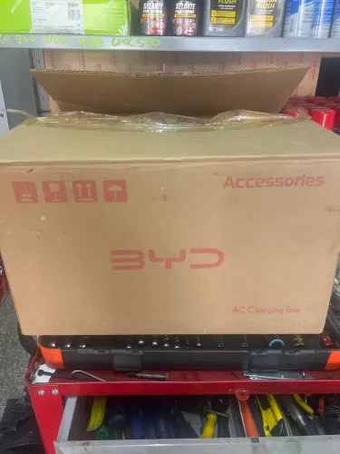 Carregador Byd novo