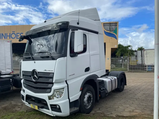Mercedes Actros 2045-S 2023-2023 apenas 167KM