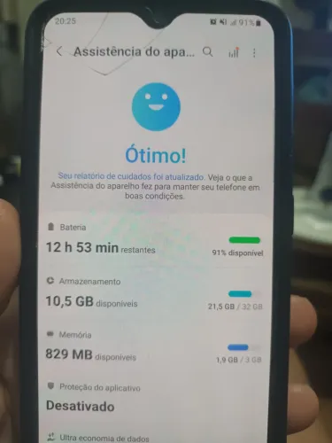 Vendo no precinho galaxy A20 azul