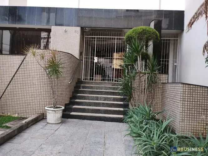 Apartamento à venda com 3 quartos, sendo 1 suíte - Centro, Campos dos Goytacazes, RJ