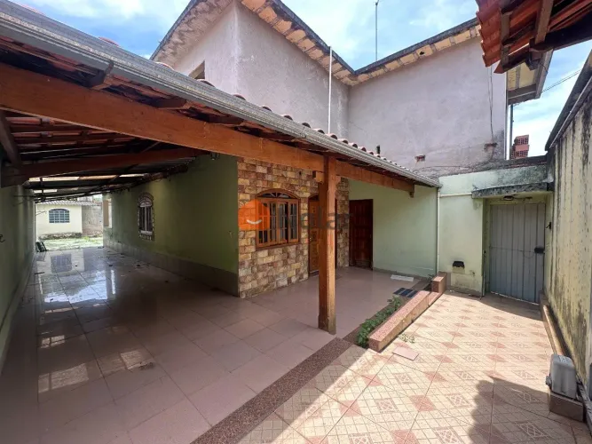 Casa á venda de 3 quarto(s) ,suíte(s) , 4 vaga(s) no bairro São João Batista em Santa Luzi