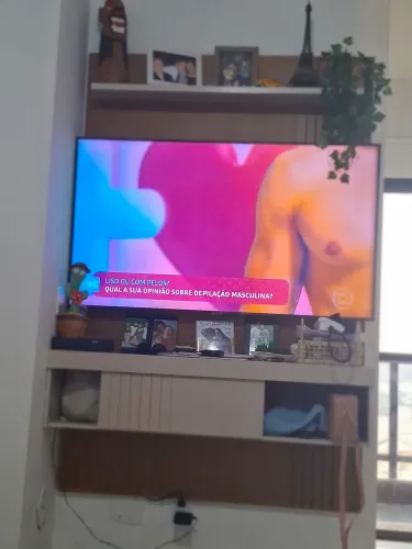 Painel para sala com TV de 55 polegadas super novo
