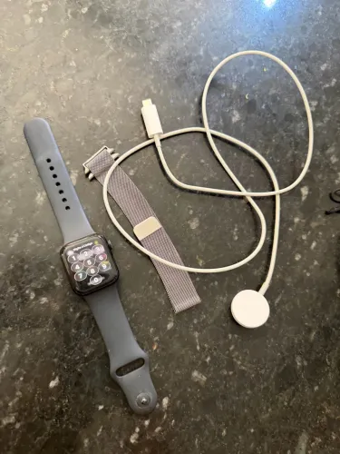 APPLE WATCH SE SEMI NOVO