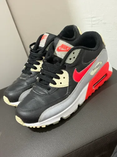 Tênis Nike - Air Max 90