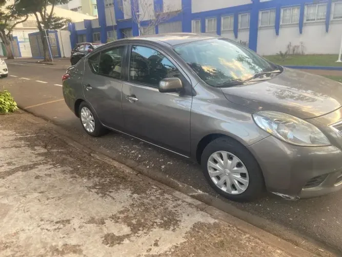 Nissan Versa SV 1.6 16V Flex Fuel 4P Mec. 2012