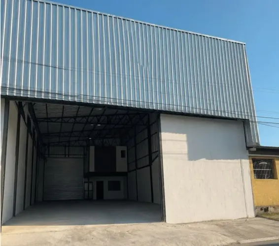 Alugo Galpão na Cidade Nova (Cruzeiro) com 300 m2