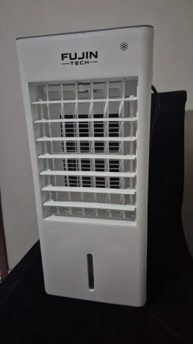 Climatizador de ar novo, usado duas vezes, na caixa!