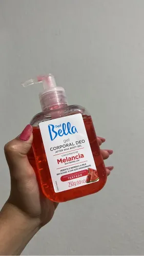 VENDO GEL CORPORAL DEPILBELLA  Paguei 25 vendo por 20$