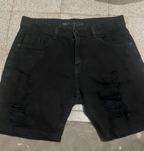 Bermuda Preta Tamanho 38