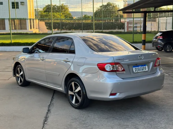 Toyota Corolla XEI 2.0 Flex 16V Aut. 2012