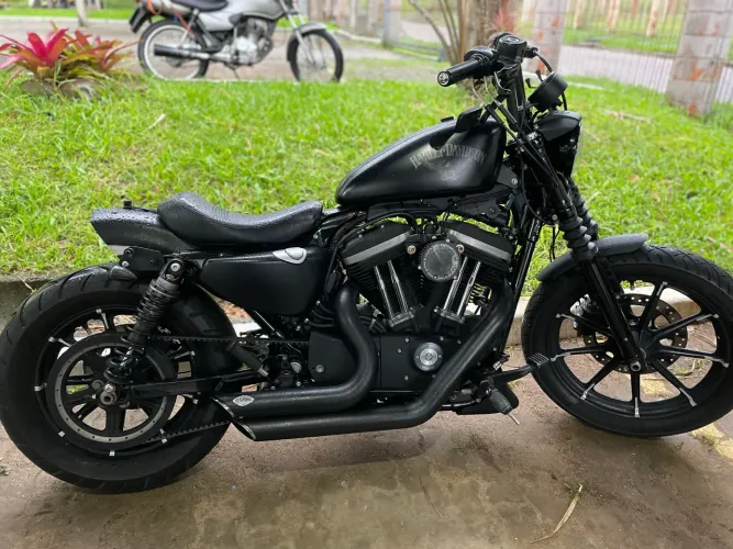 Harley Iron 883 Projeto Bobber Blackout