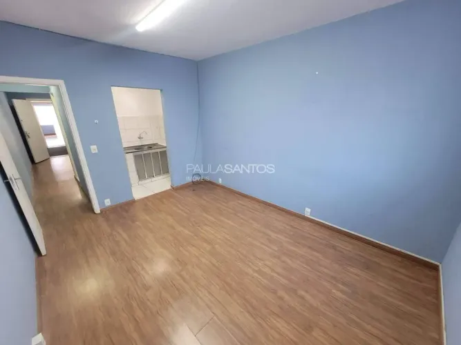 Sala comercial para alugar com 30 m² na Rua da Penha em Sorocaba/ SP.