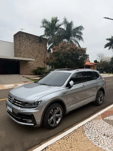 Imagem de Volkswagen Tiguan Allspac R-line 350 TSI 2.0 4X4 2020