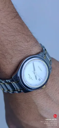 Relógio Orient quartz com calendário