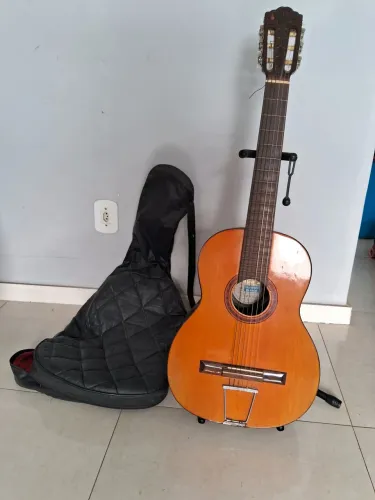 Violão Di giorgio com capa e suporte de chão