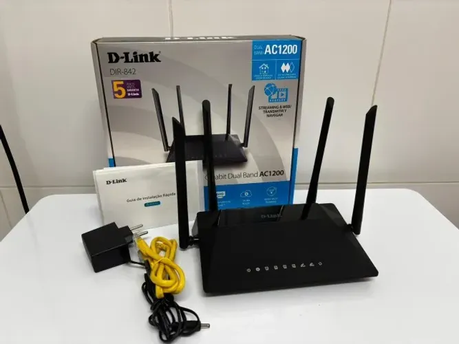 Identifiquei o produto como roteador D-Link DIR-842 AC1200, Dual Band, com portas Gigabit